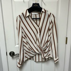 Brand: All in favor blouse. Size: Large.